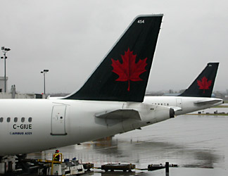 Airbus A321 - A320  (Air Canada)