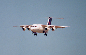 BAe 146-200 airNova C-GNRT fin 206