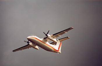 Air Inuit C-FDAO Dash-8 DHC-8-102