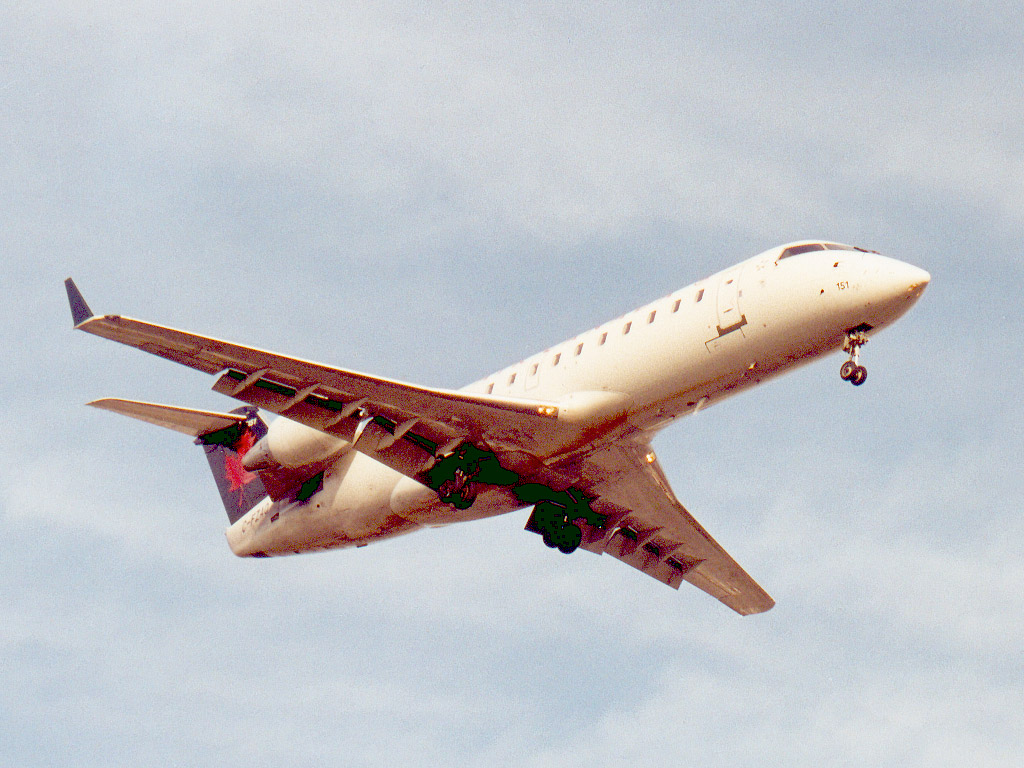 Bombardier Regional Jet, Air Canada, C-FZAQ, fin 151